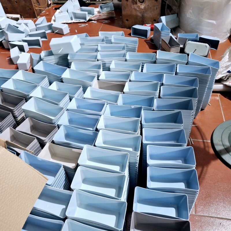 Khay nhựa kỹ thuật