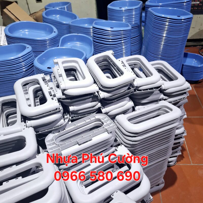 Gia-cong-nhua-theo-yeu-cau